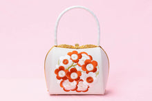 画像をギャラリービューアに読み込む, 梅 刺繍入り バッグ 白地 綴れ 和装用 衿秀 着物 振袖 成人式 十三参り 結婚式 卒業式 訪問着 付下げ 無地 小紋 高級 上質 フォーマル 単品 大人 女性 新品 着物用バッグ 和装用 和服 和装小物 お出掛け 茶席 お茶会 鞄 和装用バッグ きもの用バッグ 着物用バッグ