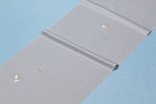 画像をギャラリービューアに読み込む, 着物 正絹 反物 未仕立て 小紋 刺繍 しゃれ着 お洒落 街着 跳び柄 袷 単衣 フルオーダー 仕立て 誂え 着物初心者 着付け カジュアル