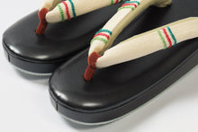 画像をギャラリービューアに読み込む, 軽量 草履 おしゃれ 鼻緒草履 エナメル 黒地 着物 ぞうり 軽量 和服 和装 小紋 履物 草履 履き 女性 レディース 普段 履き 鼻緒 草履 女性 痛くない 単品 カジュアル