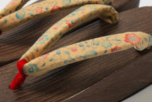 画像をギャラリービューアに読み込む, 桐草履 岡重鼻緒 下駄 女性 カジュアル 桐 夏きもの 普段履き 着物 小紋 紬 セミフォーマル お出かけ着 付下げ 無地 和装 和服 和装小物 レディース おしゃれ 可愛い 高級 大人