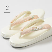 画像をギャラリービューアに読み込む, 夏草履 楊柳 刺しゅう入り 鼻緒草履 白 経シワ 楊柳シボ 着物 夏用 ぞうり 和服 刺繍 和装 小紋 紬 単衣 お出かけ着 夏 セミフォーマル 訪問着 付下げ 無地 草履 履き 女性 レディース 普段 履き 鼻緒 草履 女性 痛くない 単品 カジュアル