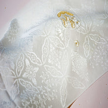 画像をギャラリービューアに読み込む, 帯揚げ 留袖 白 黒留袖 結婚式 フォーマル 正絹 結婚式用 留袖用 衿秀