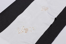 画像をギャラリービューアに読み込む, 留袖用 帯揚げ 白 黄変防止 唐織生地 地紋 刺しゅう 丹後ちりめん 上質 正絹100% 衿秀 刺繍 着物 袋帯 留袖 白 黒留袖 結婚式 フォーマル 正絹 結婚式用 通年 白い帯揚げ 単品 花嫁 母 礼装用 白地 ネオクラッセ加工シルク 色留袖 色留