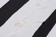 画像をギャラリービューアに読み込む, 留袖用 帯揚げ 白 黄変防止 唐織生地 地紋 刺しゅう 丹後ちりめん 上質 正絹100% 衿秀 刺繍 着物 袋帯 留袖 白 黒留袖 結婚式 フォーマル 正絹 結婚式用 通年 白い帯揚げ 単品 花嫁 母 礼装用 白地 ネオクラッセ加工シルク 色留袖 色留