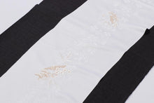 画像をギャラリービューアに読み込む, 留袖用 帯揚げ 白 黄変防止 唐織生地 地紋 刺しゅう 丹後ちりめん 上質 正絹100% 衿秀 刺繍 着物 袋帯 留袖 白 黒留袖 結婚式 フォーマル 正絹 結婚式用 通年 白い帯揚げ 単品 花嫁 母 礼装用 白地 ネオクラッセ加工シルク 色留袖 色留