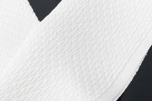 画像をギャラリービューアに読み込む, 正絹半衿 鹿の子 疋田模様地紋入り白無地 半衿 半襟 絹 生地 肌ざわり 衿元 綺麗 半襟 半衿 おしゃれ 普段 お出掛け 高級 長襦袢 着物 きもの 女性 和服 和装小物 着付け小物 フォーマル カジュアル 可愛い 衿 襟 木綿 訪問着 付下げ 小紋 紬 無地 礼装 留袖 色留め