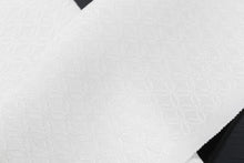 画像をギャラリービューアに読み込む, 正絹 絹 洗える半衿 地紋入り 七宝 白無地 衿秀 半衿 半襟 生地 肌ざわり 衿元 綺麗 半襟 半衿 おしゃれ 普段 お出掛け 高級 長襦袢 着物 きもの 女性 和服 和装小物 着付け小物 フォーマル カジュアル 可愛い 衿 襟 木綿 訪問着 付下げ 小紋 紬 無地 礼装 留袖 色留め