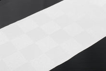 画像をギャラリービューアに読み込む, 正絹半衿 地紋入り 白無地 半衿 半襟 絹 生地 肌ざわり 衿元 綺麗 半襟 半衿 おしゃれ 普段 お出掛け 高級 長襦袢 着物 きもの 女性 和服 和装小物 着付け小物 フォーマル カジュアル 可愛い 衿 襟 木綿 訪問着 付下げ 小紋 紬 無地