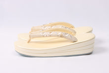 画像をギャラリービューアに読み込む, 着物 バッグ 和装用 衿秀 正絹 刺繍 可愛い 和装バッグ 結婚式 訪問着 高級 上質 フォーマル 大人 女性 新品 着物用バッグ 振袖 訪問着 付け下げ 小物入れ 鞄 着物に合わせるバッグ 和装用バック