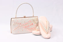 画像をギャラリービューアに読み込む, 着物 バッグ 和装用 衿秀 正絹 刺繍 可愛い 和装バッグ 結婚式 訪問着 高級 上質 フォーマル 大人 女性 新品 着物用バッグ 振袖 訪問着 付け下げ 小物入れ 鞄 着物に合わせるバッグ 和装用バック