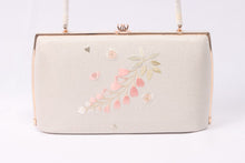 画像をギャラリービューアに読み込む, 着物 バッグ 和装用 衿秀 正絹 刺繍 可愛い 和装バッグ 結婚式 訪問着 高級 上質 フォーマル 大人 女性 新品 着物用バッグ 振袖 訪問着 付け下げ 小物入れ 鞄 着物に合わせるバッグ 和装用バック