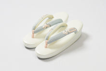 画像をギャラリービューアに読み込む, 夏草履 楊柳の生地 刺繍 ブルー 鼻緒草履 衿秀 着物 草履 ぞうり 和服 刺繍 和装 小紋 紬 普段 フォーマル 七五三 お茶会 成人式 振袖 卒業式 結婚式 訪問着 付下げ 草履 履き 女性 レディース 普段 履き レディース 鼻緒 草履 女性 痛くない 単品 カジュアル