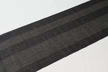 画像をギャラリービューアに読み込む, 能登上布 夏着物 反物 手織り 麻 ラミー 最高級 夏 着物 シャリ感 光沢感 張り感 黒 ブラック 着尺 未仕立て 丈夫 女性 レディース 和服 和装小物 お誂え 別誂え 絹100% 着付け 夏物 柄入り 着付け小物 夏用 おしゃれ 高級 単衣 単衣着物 カジュアル