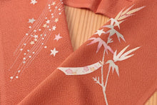 画像をギャラリービューアに読み込む, 加賀友禅 正絹半衿 笹短冊 七夕 手書き 縮緬 橙 正絹 絹 半衿 本加賀友禅 作家 落款 ちりめん 着物 付下げ 小紋 無地 紬 着物全般 普段 お稽古 衿元 綺麗 半襟 おしゃれ 大人 長襦袢 女性 和服 和装小物 着付け小物 カジュアル 可愛い 衿 襟