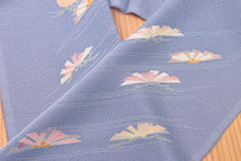 画像をギャラリービューアに読み込む, 加賀友禅 正絹半衿 松 手書き 縮緬 青 正絹 絹 半衿 本加賀友禅 作家 落款 ちりめん 着物 付下げ 小紋 無地 紬 着物全般 普段 お稽古 衿元 綺麗 半襟 おしゃれ 大人 長襦袢 女性 和服 和装小物 着付け小物 カジュアル 可愛い 衿 襟