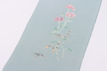 画像をギャラリービューアに読み込む, 加賀友禅 正絹半衿 花 手書き 縮緬 緑 正絹 絹 半衿 本加賀友禅 作家 落款 ちりめん 着物 付下げ 小紋 無地 紬 着物全般 普段 お稽古 衿元 綺麗 半襟 おしゃれ 大人 長襦袢 女性 和服 和装小物 着付け小物 カジュアル 可愛い 衿 襟
