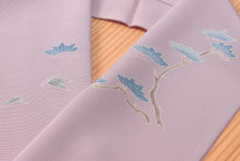 画像をギャラリービューアに読み込む, 加賀友禅 正絹半衿 手書き 縮緬 ピンク 紫 正絹 絹 半衿 本加賀友禅 作家 落款 ちりめん 着物 付下げ 小紋 無地 紬 着物全般 普段 お稽古 衿元 綺麗 半襟 おしゃれ 大人 長襦袢 女性 和服 和装小物 着付け小物 カジュアル 可愛い 衿 襟