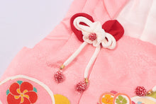 画像をギャラリービューアに読み込む, 日本製 被布コート 単品 七五三 着物 3歳 女の子 正絹 被布着 被布 初節句 衣装 絹100% 羽織り 和装 3歳 7歳 女の子 古典 正絹 きんちゃく キッズ 女の子 ガールズ 女児 七五三 日本製 衿秀 子供 初詣 桃の節句 防寒 子供 着物 正月 和服 和装 子ども用 ピンク 友禅模様