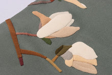 画像をギャラリービューアに読み込む, 木蓮 押し絵付き 正絹 名古屋帯 仕立て おしゃれ 茶 緑 着物 高級 縮緬 染帯 押絵 帯 柄 花柄 花 模様 カジュアル 染 紬 紅型 お洒落 おしゃれ帯 かわいい 着物 和装小物 着付け小物 小紋