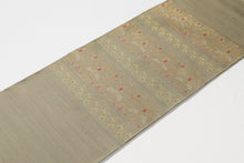 画像をギャラリービューアに読み込む, 名古屋帯 反物 正絹 ジェノバ装飾紋 茶色 ブラウン 誉田屋源兵衛 帯 未仕立て 九寸名古屋帯 なごや帯 おしゃれ カジュアル お洒落 高級 着付け レディース 色無地 無地 付下げ 小紋 無地 紬 木綿 きもの 着物 女性 和服 和装小物 着付け小物 単衣 袷