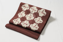 画像をギャラリービューアに読み込む, 名古屋帯 反物 正絹 絞り 桐生 桐生絞り 名門 泉織物 謹製 菱絞り 茶色 帯 未仕立て 九寸名古屋帯 なごや帯 おしゃれ カジュアル お洒落 高級 着付け レディース 色無地 無地 付下げ 紬 小紋 木綿 きもの 着物 女性 和服 和装小物 着付け小物 単衣 袷