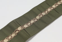 画像をギャラリービューアに読み込む, 博多帯 織屋にしむら 男性用帯 角帯 瓢模様 一本線 グレー 鼠色 博多西村織物 正絹男物角帯 男物 男性用 夏帯 角帯 メンズ 帯 男性用 柄 おしゃれ 着物 夏紬 麻きもの ゆかた カジュアル 夏 男性 和装 和服 和装小物 着付け小物