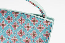 画像をギャラリービューアに読み込む, 帯地 バッグ 和装 洋装 着物 バッグ ブルー 衿秀 がま口バック 和服 普段用 和装用 トートバック 和装用 和服 着物初心者 お出掛け 茶席 お茶会 鞄 着物に合わせるバッグ 和装用バック カジュアル きもの用バック 着物用バック 小紋 付下げ 無地 小紋 紬