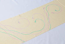 画像をギャラリービューアに読み込む, 組紐模様 夏 帯揚げ 正絹 絞り 絽 友禅 クリーム色 紫 加藤萬 みふじ きもの 夏用 夏着物 上質 単衣 帯あげ 染 名古屋帯 フォーマル 和装小物 帯あげ 夏物 着付け小物 紗 絽 お稽古 夏祭り 夏支度 訪問着 付下げ 無地 小紋 紬 浴衣 カジュアル ゆかた 浴衣 夏用帯揚げ