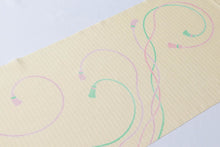 画像をギャラリービューアに読み込む, 組紐模様 夏 帯揚げ 正絹 絞り 絽 友禅 クリーム色 紫 加藤萬 みふじ きもの 夏用 夏着物 上質 単衣 帯あげ 染 名古屋帯 フォーマル 和装小物 帯あげ 夏物 着付け小物 紗 絽 お稽古 夏祭り 夏支度 訪問着 付下げ 無地 小紋 紬 浴衣 カジュアル ゆかた 浴衣 夏用帯揚げ