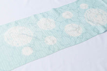 画像をギャラリービューアに読み込む, 丸い模様 夏 帯揚げ 正絹 絞り 水色 瑠璃 加藤萬 みふじ きもの 夏用 夏着物 上質 単衣 帯あげ 染 名古屋帯 フォーマル 和装小物 帯あげ 夏物 着付け小物 紗 絽 お稽古 夏祭り 夏支度 訪問着 付下げ 無地 小紋 紬 浴衣 カジュアル ゆかた 浴衣 夏用帯揚げ