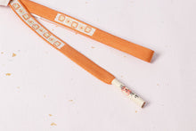 画像をギャラリービューアに読み込む, 純国産 平組 帯締め 正絹 龍工房 高級 帯〆 豪華 金糸 橙 朱色 紬 名古屋帯 帯 コーディネート おしゃれ 名古屋帯 袋帯 袷 単衣 組紐 着物 和装 着付け小物 和装小物 小紋 カジュアル フォーマル 結婚式 七五三 訪問着 礼装用 色留袖 帯締め 日本製 国産