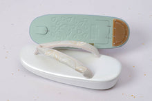 画像をギャラリービューアに読み込む, 七宝刺繍入り 鼻緒草履 衿秀 礼装用 白 着物 和服 和装 留袖 黒留袖 フォーマル 女性 レディース 鼻緒付き 入学式 卒業式 結婚式 色留袖 訪問着 七五三 単品 和装小物 女性 足に優しい ぞうり 着物用 草履 鼻緒 お稽古 着付け 長時間 疲れない 履きやすい お洒落