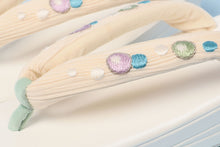 画像をギャラリービューアに読み込む, 夏草履 楊柳の生地 刺繍 クリーム 鼻緒草履 衿秀 着物 草履 ぞうり 和服 刺繍 和装 小紋 紬 普段 フォーマル 七五三 お茶会 成人式 振袖 卒業式 結婚式 訪問着 付下げ 草履 履き 女性 レディース 普段 履き レディース 鼻緒 草履 女性 痛くない 単品 カジュアル