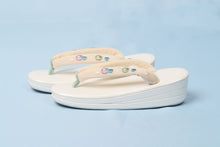 画像をギャラリービューアに読み込む, 夏草履 楊柳の生地 刺繍 クリーム 鼻緒草履 衿秀 着物 草履 ぞうり 和服 刺繍 和装 小紋 紬 普段 フォーマル 七五三 お茶会 成人式 振袖 卒業式 結婚式 訪問着 付下げ 草履 履き 女性 レディース 普段 履き レディース 鼻緒 草履 女性 痛くない 単品 カジュアル