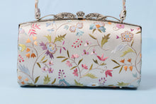 画像をギャラリービューアに読み込む, 刺繍入り バッグ グレー 上品 和装用 大原商店 着物 刺しゅう 訪問着 結婚式 入学式 振袖 付下げ 無地 小紋 留袖 色留袖 高級 上質 フォーマル 単品 大人 女性 新品 和装用 和服 和装小物 お出掛け 茶席 お茶会 鞄 和装用バッグ きもの用バッグ 着物用バッグ