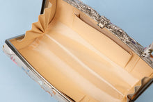 画像をギャラリービューアに読み込む, 刺繍入り バッグ グレー 上品 和装用 大原商店 着物 刺しゅう 訪問着 結婚式 入学式 振袖 付下げ 無地 小紋 留袖 色留袖 高級 上質 フォーマル 単品 大人 女性 新品 和装用 和服 和装小物 お出掛け 茶席 お茶会 鞄 和装用バッグ きもの用バッグ 着物用バッグ