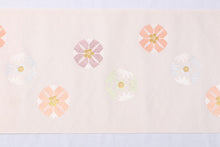 画像をギャラリービューアに読み込む, 名古屋帯 帯反物 西陣 薄いグレー 薄ピンク 華文模様 名古屋帯 帯 未仕立て 九寸名古屋帯 なごや帯 おしゃれ カジュアル お洒落 高級 着付け レディース 付下げ 小紋 無地 きもの 着物 女性 和服 和装小物 着付け小物 単衣 袷