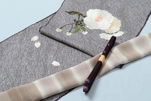 画像をギャラリービューアに読み込む, 絞り 綸子 刺繍 桜 名古屋帯 付下げ 小紋 紬 お茶席 未仕立て 反物 桜模様 さくら 高級 京都 有名 ブランド 野口 京友禅
