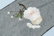 画像をギャラリービューアに読み込む, 絞り 綸子 刺繍 桜 名古屋帯 付下げ 小紋 紬 お茶席 未仕立て 反物 桜模様 さくら 高級 京都 有名 ブランド 野口 京友禅