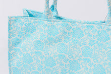 画像をギャラリービューアに読み込む, 品のある煌めき 和風 手提げバッグ a4 絹100% 金蘭 唐草地紋 日本製 着物 和装バッグ エコバック サブバッグ トート お茶席 お稽古 お出かけ 手提げ トートバッグ 布 丈夫 レディース フォーマル カジュアル 着物バッグ 利休バッグ