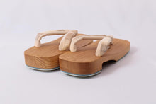 画像をギャラリービューアに読み込む, 雪輪 花 刺繍 半衿 正絹 梅 菊 桜 春 白 衿秀 小紋 着物全般 普段 お稽古 生地 肌ざわり 衿元 綺麗 お出掛け 半襟 おしゃれ 成人 式 大人 子供 着物 半襟 成人式 十三参り 半衿 長襦袢 振袖 女性 和服 和装小物 フォーマル カジュアル 可愛い