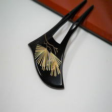 画像をギャラリービューアに読み込む, 黒 バチ型 松 梅 桜 簪 かんざし 花しおり 髪飾り フォーマル 留袖 色留袖