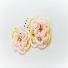 画像をギャラリービューアに読み込む, つまみ簪 つまみ 簪 縮緬 かんざし つまみ細工 花しおり 振袖 十三参り 成人式 かわいい ママ振り 髪飾り