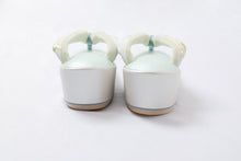 画像をギャラリービューアに読み込む, 真綿入り 草履 着物 帆布生地 光沢 白 ブルー 刺繍鼻緒 京都 和小物 雨の日 雪の日 和服 和装 普段 レディース 普段 履き 鼻緒付き 訪問着 付下げ 小紋 無地 紬 和服 和装小物 女性 足に優しい ぞうり 着物用 お稽古 着付け 長時間 疲れない 履きやすい お洒落