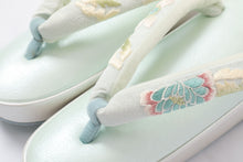 画像をギャラリービューアに読み込む, 真綿入り 草履 着物 帆布生地 光沢 白 ブルー 刺繍鼻緒 京都 和小物 雨の日 雪の日 和服 和装 普段 レディース 普段 履き 鼻緒付き 訪問着 付下げ 小紋 無地 紬 和服 和装小物 女性 足に優しい ぞうり 着物用 お稽古 着付け 長時間 疲れない 履きやすい お洒落