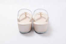 画像をギャラリービューアに読み込む, 滑らない草履 雨 雨用草履 光沢 白 ベージュ 衿秀 雨草履 爪付草履 厚底 雨の日 滑り止め 水 梅雨 着物 ぞうり 夏用草履 夏草履 夏用 和服 刺繍 和装 小紋 紬 フォーマル 七五三 お茶会 成人式 振袖 卒業式 結婚式 訪問着 付下げ 女性 レディース 女性 通年 カジュアル