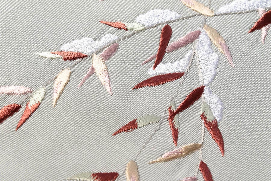 雪柳 正絹半衿 刺繍入り 加藤萬 半襟 半衿 刺しゅう 刺繍 着物