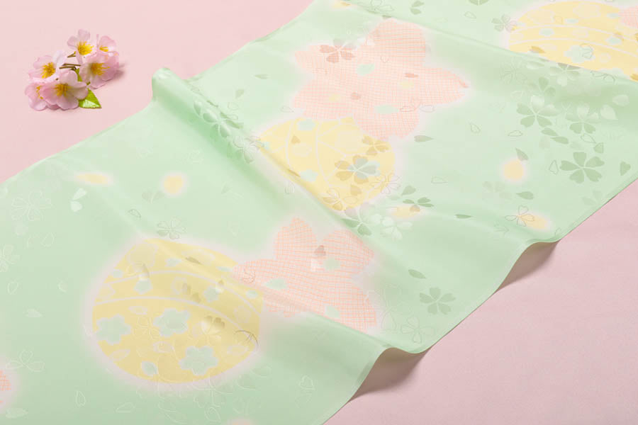 No.5226　長襦袢　振り袖用　反物　正絹　着物　新品未使用 振袖と長襦袢（正絹)